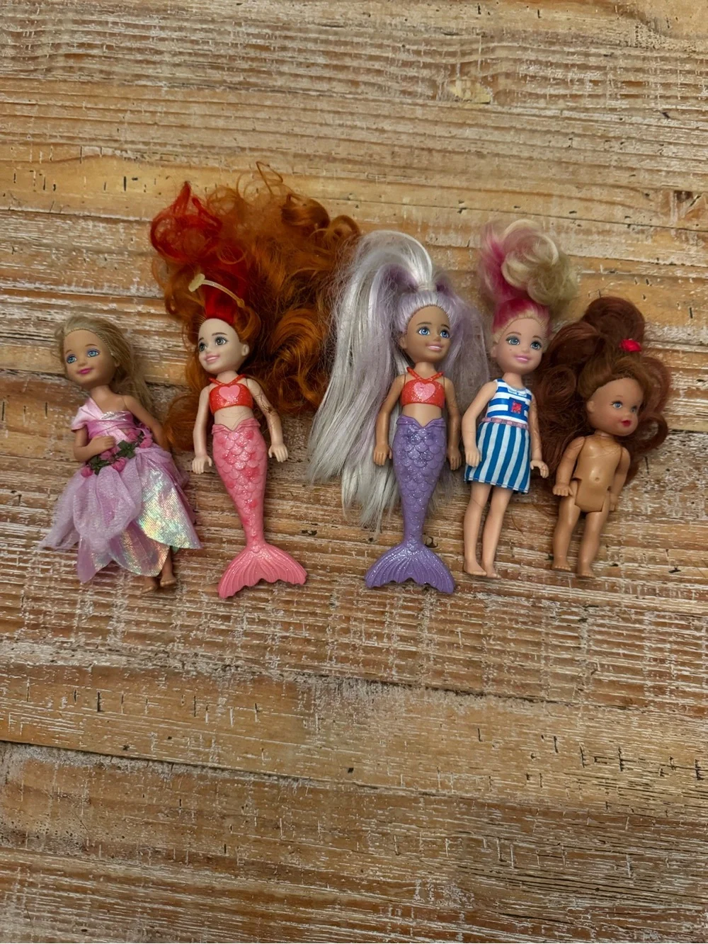 Lot of 5 Barbie Chelsea Dolls